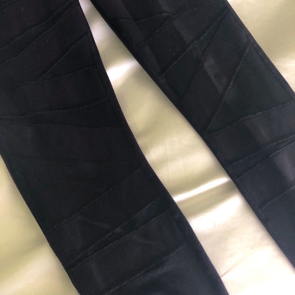Lululemon Black Wunder Under Pant (Hi-Rise)  Tech